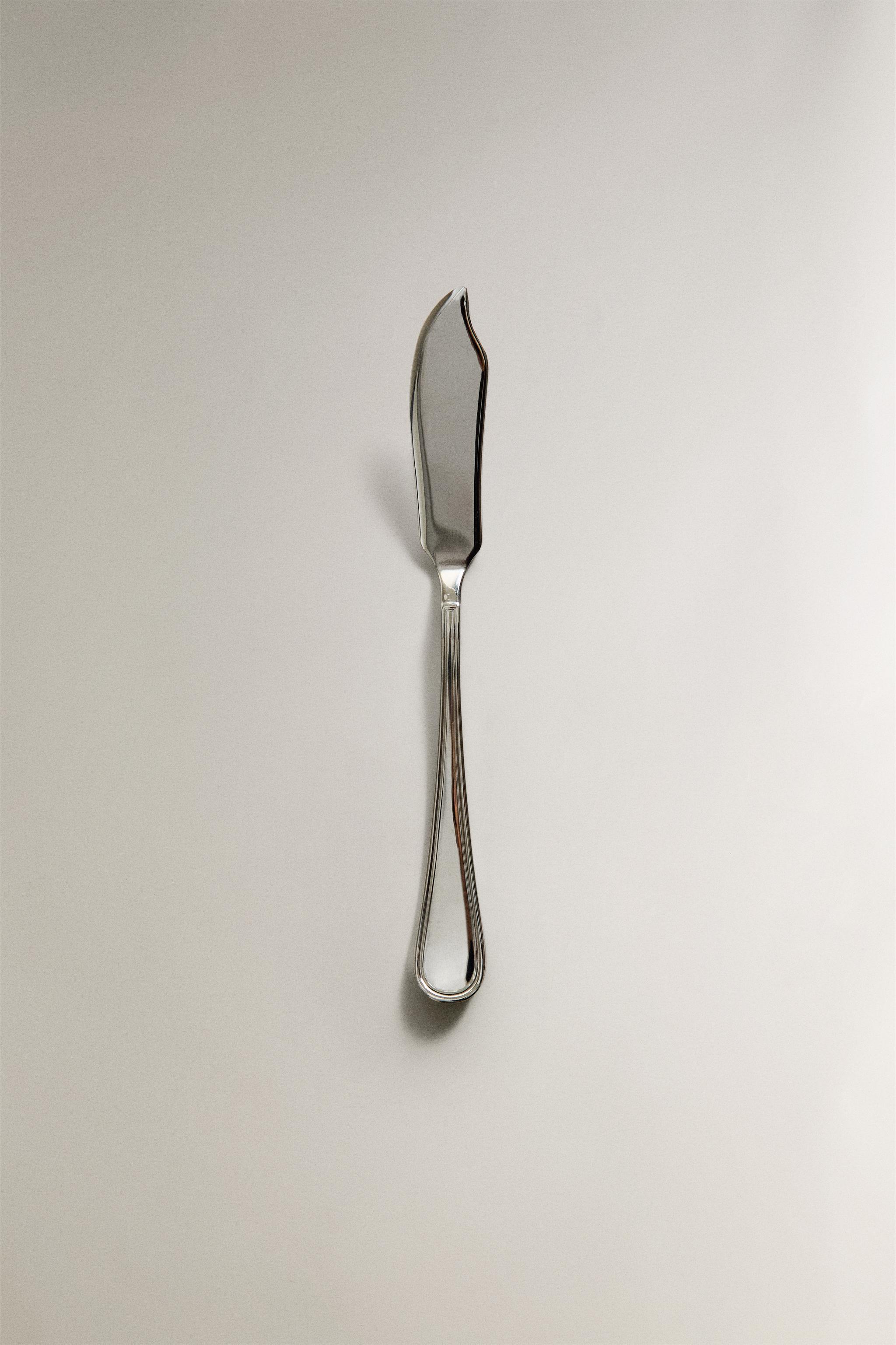 SHINY STEEL FISH KNIFE